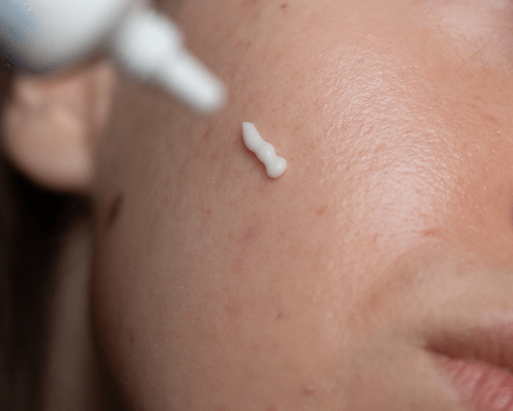 Tretinoin vs. Retinol (vs. Bakuchiol): How do they work and compare?
